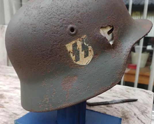 Waffen SS helm M40 met CERTIFICAAT